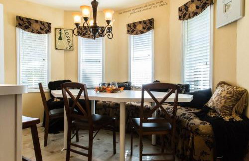 Little Slice of England in Texas - Foto 60