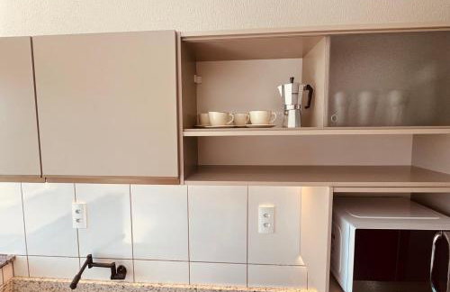 Apartamento com ar condicionado e lava e seca - Foto 31