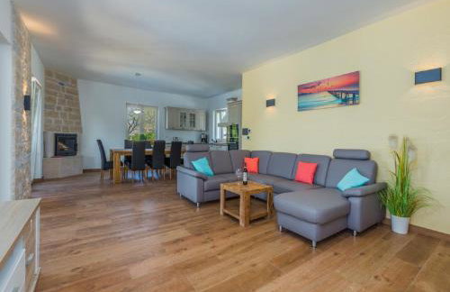 Villa in Deklici with Infinity Pool & Sea Views - Foto 2