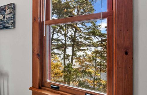 Waterfront on Swan Pond with Kayaks - Photo 21