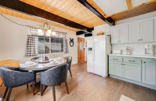 Pine Den Cabin: Arcade+Fire Pit+BBQ - Foto 42