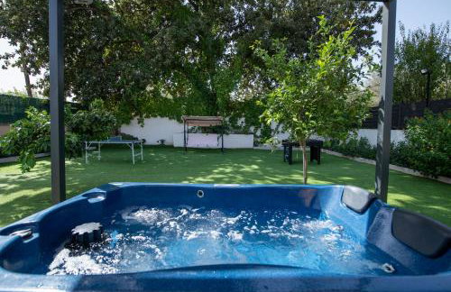 Villa Alex with private pool and jacuzzi - Foto 18