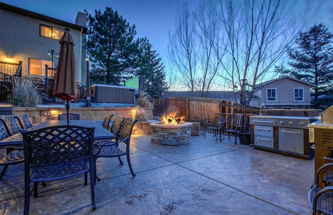 4BR Entertainer AF Academy Hot Tub, Firepit! - Foto 41