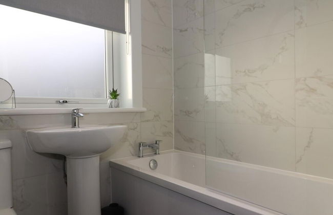 Sunnyside House - Holytown - Photo 27