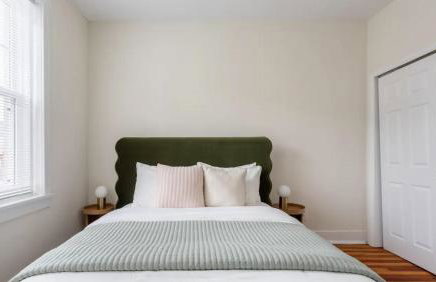 Fun & Funky 2BR in Downtown Princeton - Photo 23