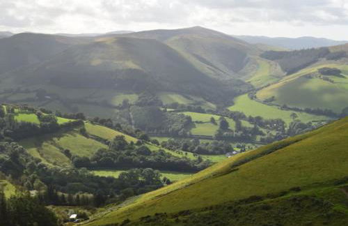 Quirky, Luxury Hideaway - Photo 15