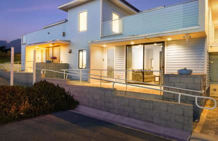 Oceanfront 2BR Rooftop Deck Beach Access Strand Way B - Photo 29