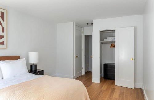 Blueground Yorkville pool nr Carl Schurz Park NYC-2094 - Foto 9