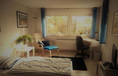 schöne Wohnung nahe Messe Stuttgart und Flughafen für 1-4 Businessgäste - Foto 2