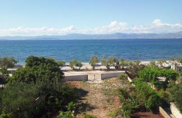 Apartments Zvone,place by the sea - Photo 3