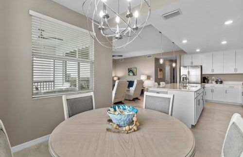 Third-Floor National Golf Course Condo 3BR 2BA, Full Amenities & Ave Maria Access - Photo 33