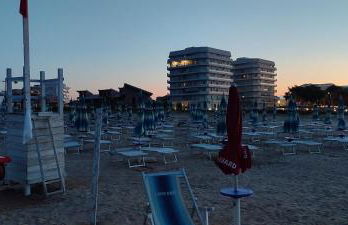 OLTRE CONFINE fronte mare - Foto 31