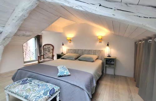 Aux anciens remparts - Foto 1