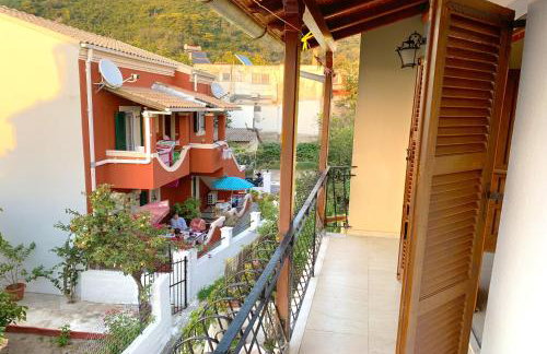 Spiros Apartments on Agios Gordios Beach Corfu Greece - Foto 7