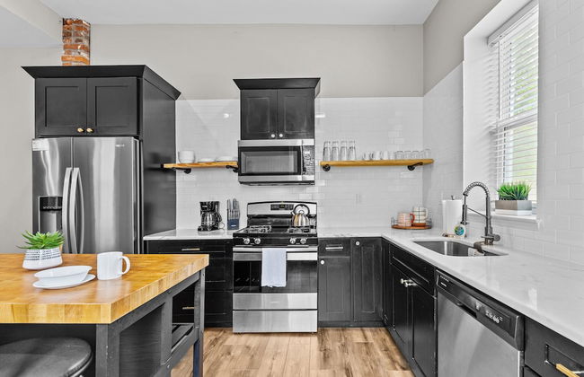 Mysteries on Lemp | JZ Vacation Rentals - Photo 16