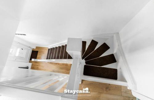 Spacious 2BR Home w Garden 2-Min Walk to Town - Foto 14