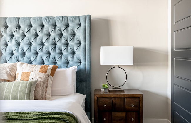 Bright & Breezy | RiNo Art Lofts - Foto 8