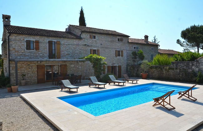 Majestic Rustical Kanfanar Villa With Pool - Foto 36