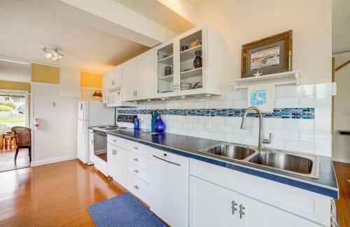 Beautiful Birch Bay Retreat with Deck and Fire Pit! - Foto 7