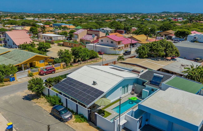 NEW Modern 3BR 3BA Private Pool Centrallylocated - Foto 35