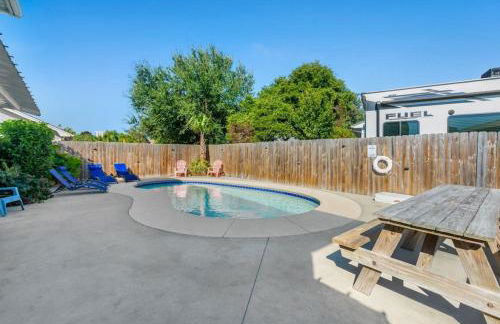 Anchors Away - Private Pool, Seasonal Hot Tub, Game Room, Walk to Beach, Pets OK - Photo 36