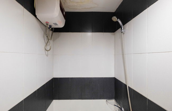 Luxurious and Comfy 2BR Cinere Bellevue Suites Apartment - Photo 11