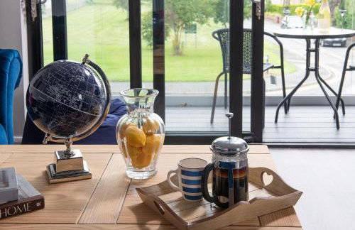 Spacious and modern family apartment, central and within walking distance to local amenities - Foto 10