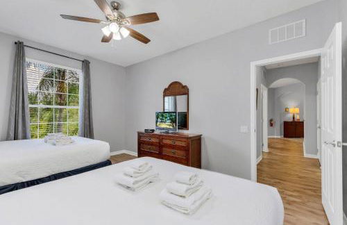 Newly Updated Condo, Near Conv. Center - Photo 41