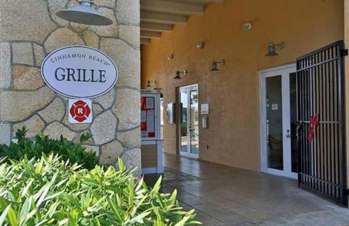 Oceanfront Condo with Resort Pools - Foto 48