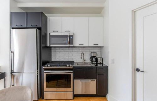 FiDi 1br w game room resident-only speakeasy NYC-1346 - Photo 6