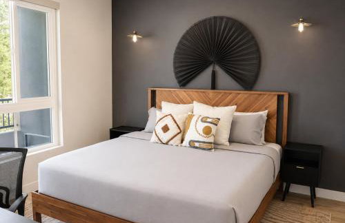 Bright & Cozy Getaway with Pool Free Parking 10 mins Disneyland - Foto 2
