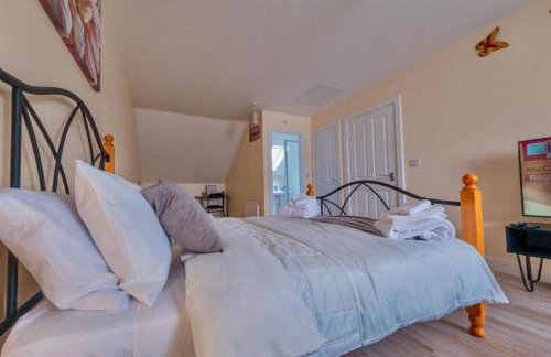 Cosy Home-Sleeps 5- Private Garden- Free Parking - Foto 18