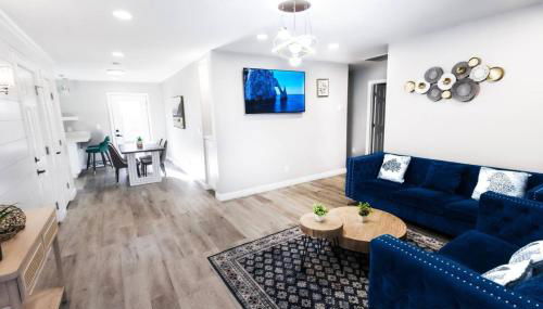 Escondido Front Unit 3-BR by SD STAY - Foto 2