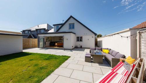 Delightful Seaside Hideaway 5 Mins to Beach - Foto 4