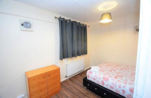 Spacious 3 Bedroom House in Beckton London - Foto 8