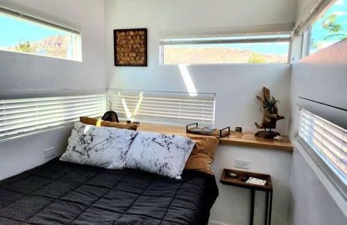 Designer Modern Tiny Home w All of The Amenities - Foto 4