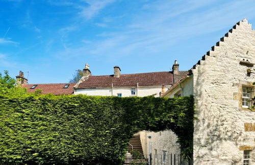 The Old Baron's Courthouse - Photo 2