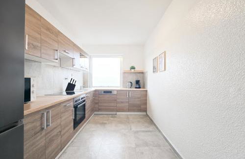 Tolstov Apartments - 2 Room Apartments - Balcony - Kitchen - Washing machine - next to Cologne - Foto 3