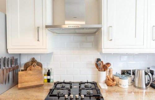 Danes Cottage - Luxury Peak District Retreat - Photo 27