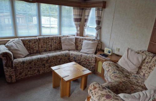 Caravan - Sleeps 4 - Pet Friendly - Parking - Foto 28