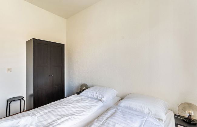 Spacious Farmhouse in Silvolde With Garden - Photo 9