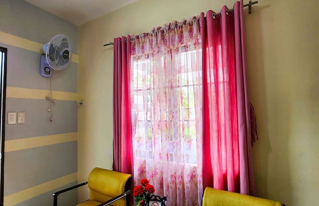 Serene 2BR Escape Poolside Bliss - Foto 14