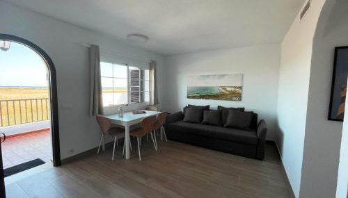 Apartamento Trini en Son Bou, frente al mar, perfecto para vacaciones - Foto 2
