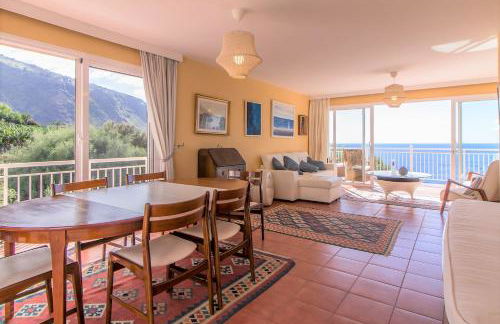 Villa in protected space in front of the sea - Foto 5