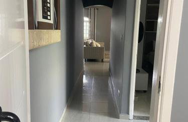 Bela casa com piscina - Foto 13
