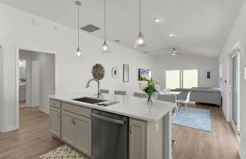 Spacious Golf Retreat-2 King Beds-Golf Cart- Full Kitchen & TVs in Every Room - Foto 23