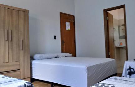 Sobrado Parque Mae Bonifacia 4 suites com ar e piscina - Foto 27