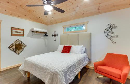 Blue Ridge Mountainside Cottage with Fire Pit! - Foto 14