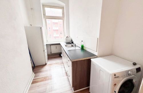 1Room Flat with Kitchen Near Neukölln & Kreuzberg - Photo 11