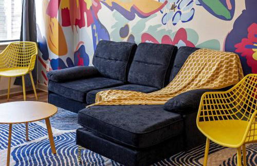 Beautiful Apt in Downtown W/ Pool | Parking - Foto 27